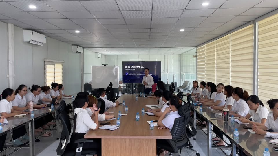 Hoạt động đào tạo Sự AI
